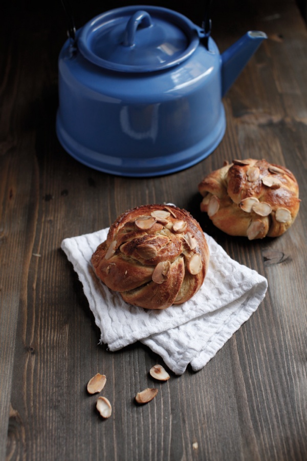 pici-e-castagne-almond-twists-4