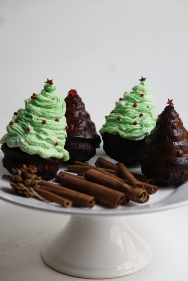 1459 600x pici e castagne gingerbread trees Foto 1459 600x pici e castagne gingerbread trees Foto