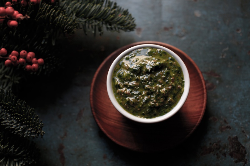 pici-e-castagne-salsa-verde