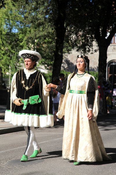 ici-e-castagne-corteo-storico-10