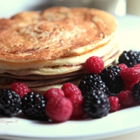 BUTTERMILK PANCAKES 