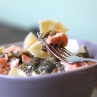 FARFALLE CON SALMONE E CARCIOFI ALLA VANIGLIA