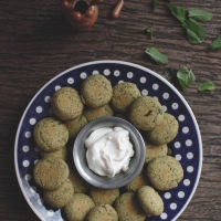 <span class="corsivo"> The Perfect Bite </span> : :  FALAFEL DI CECI E PISTACCHI