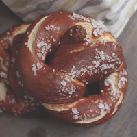 <span class="corsivo"> The Perfect Bite </span> : : PRETZEL