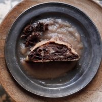 <span class="corsivo"> The MTC </span> : : STRUDEL AL CIOCCOLATO CON PERE E PAN DI ZENZERO