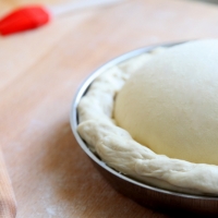 <span class="corsivo">The MTC </span> : :  TORTA PASQUALINA CON CRESCIONE, STRACCHINO E CICERCHIE